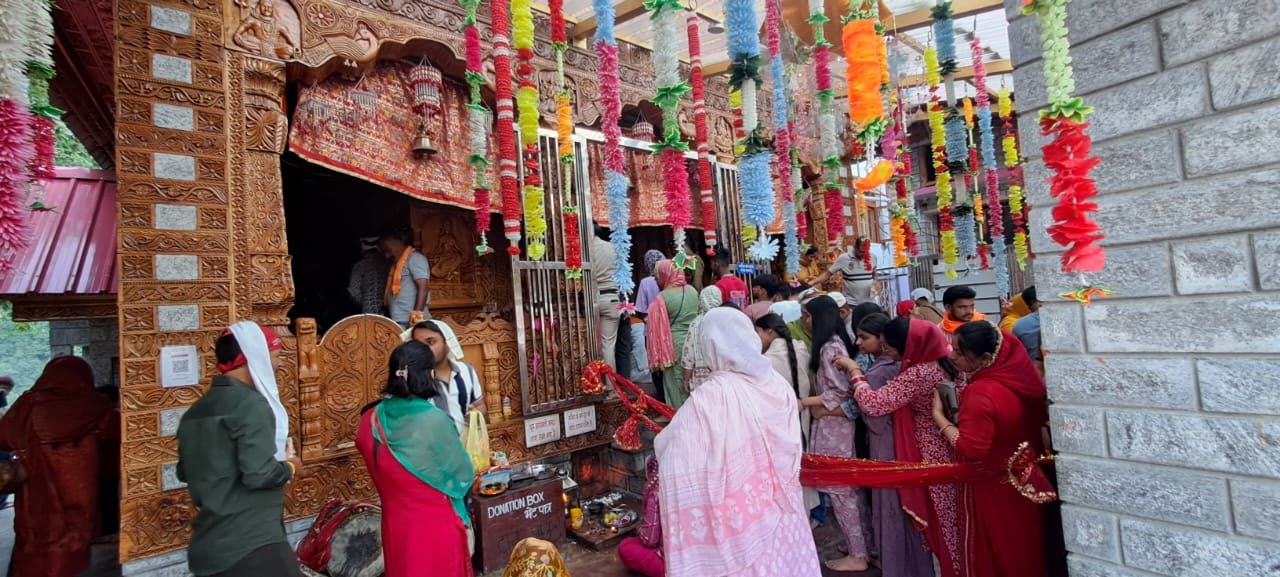 Mindhal mata : मिंधल यात्रा के दौरान उमड़ा श्रद्धालुओं का जन सैलाब