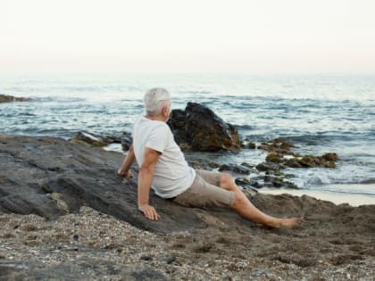 Отдых на морях: пенсионеры могут бесплатно слетать на курорт