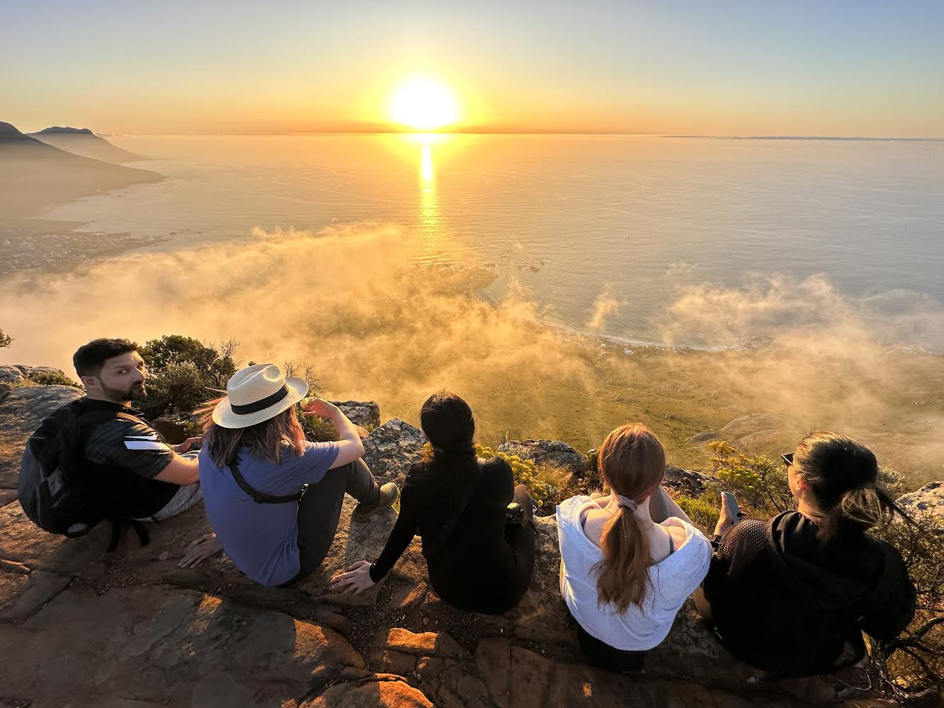 Lion's head sunset - The Cape Town Local