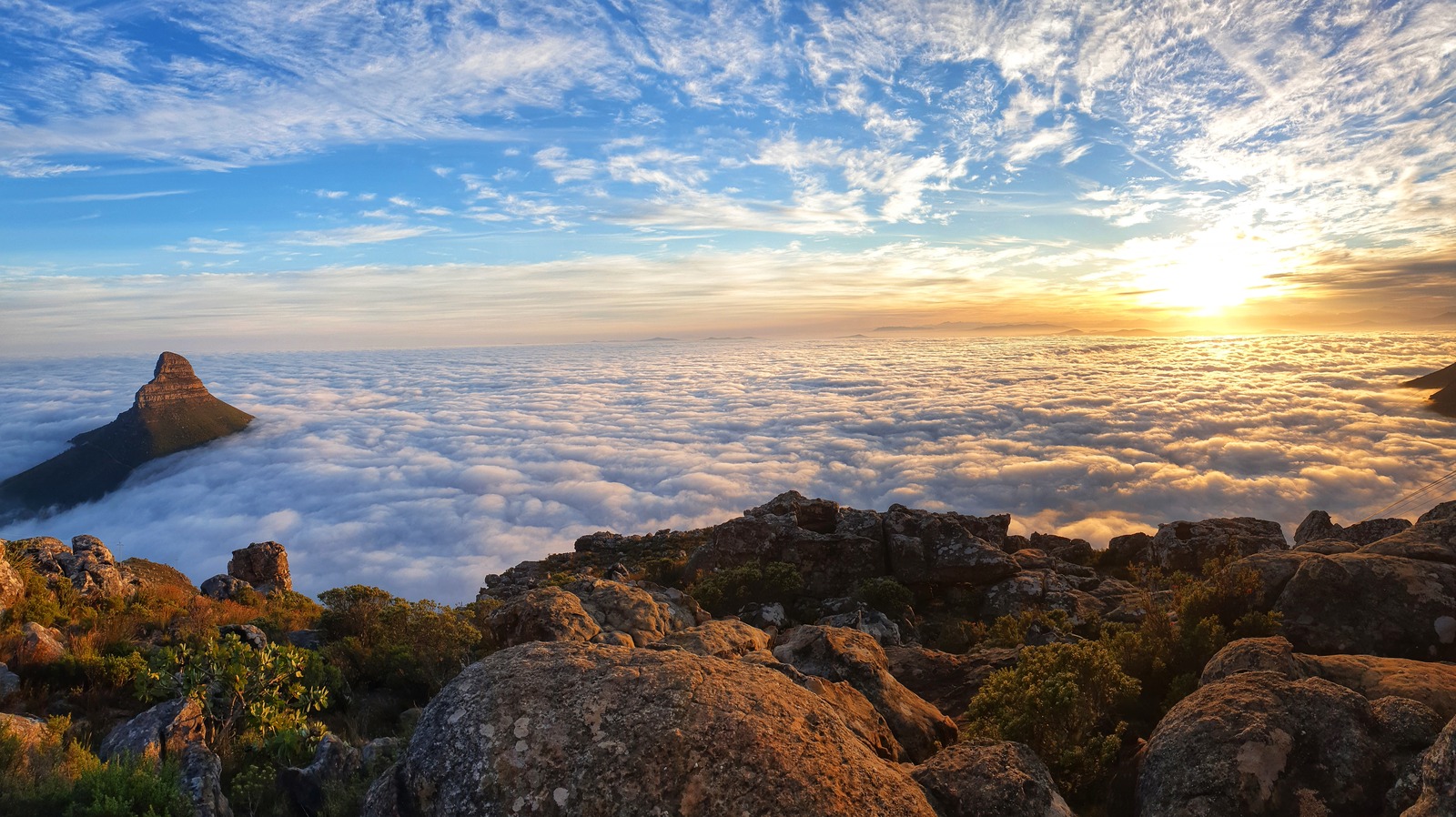 View of lion's head with cloud cover