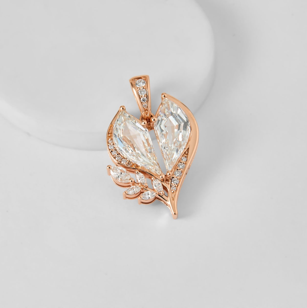 3.81 CT Uncut Shape Diamond Heart Pendant in Gold | Luxury Leaf Inspired Pendant