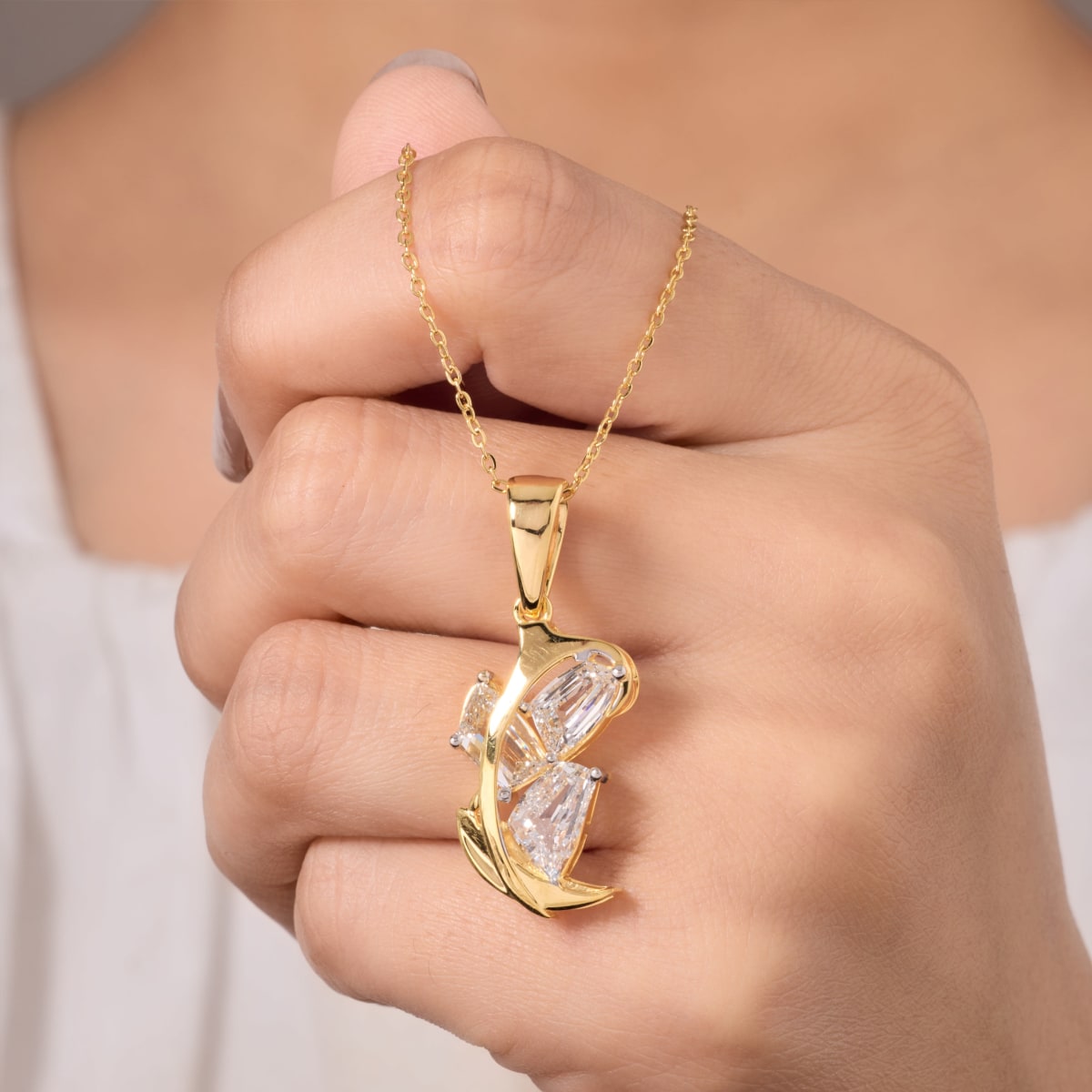 2.78 CT Uncut Diamond Shape Pendant in Gold | Modern Luxury Designer Pendant