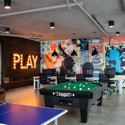Fully equipped Game Room