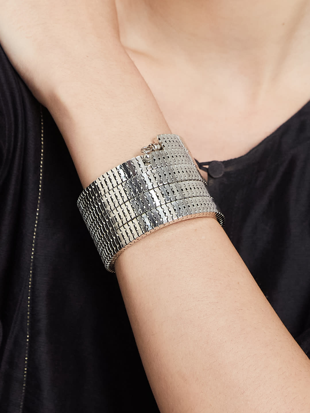 ATIBELLE Silver-Plated Spiral- Shaped Wraparound Bangle