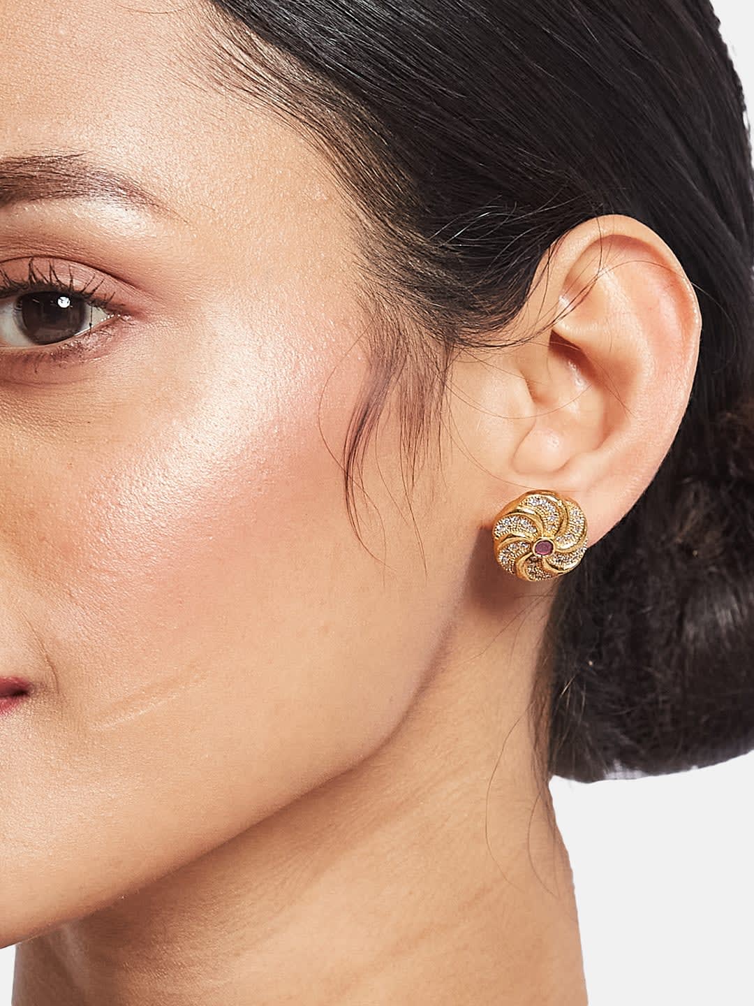 ATIBELLE Contemporary Studs Earrings