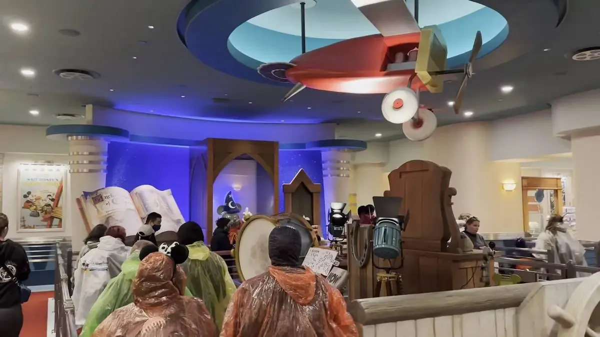 Disney Hollywood Studios Mickey lane.webp