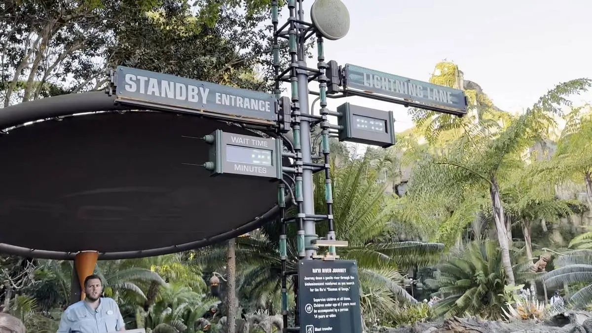 Animal Kingdom Navi River Standby lane.webp