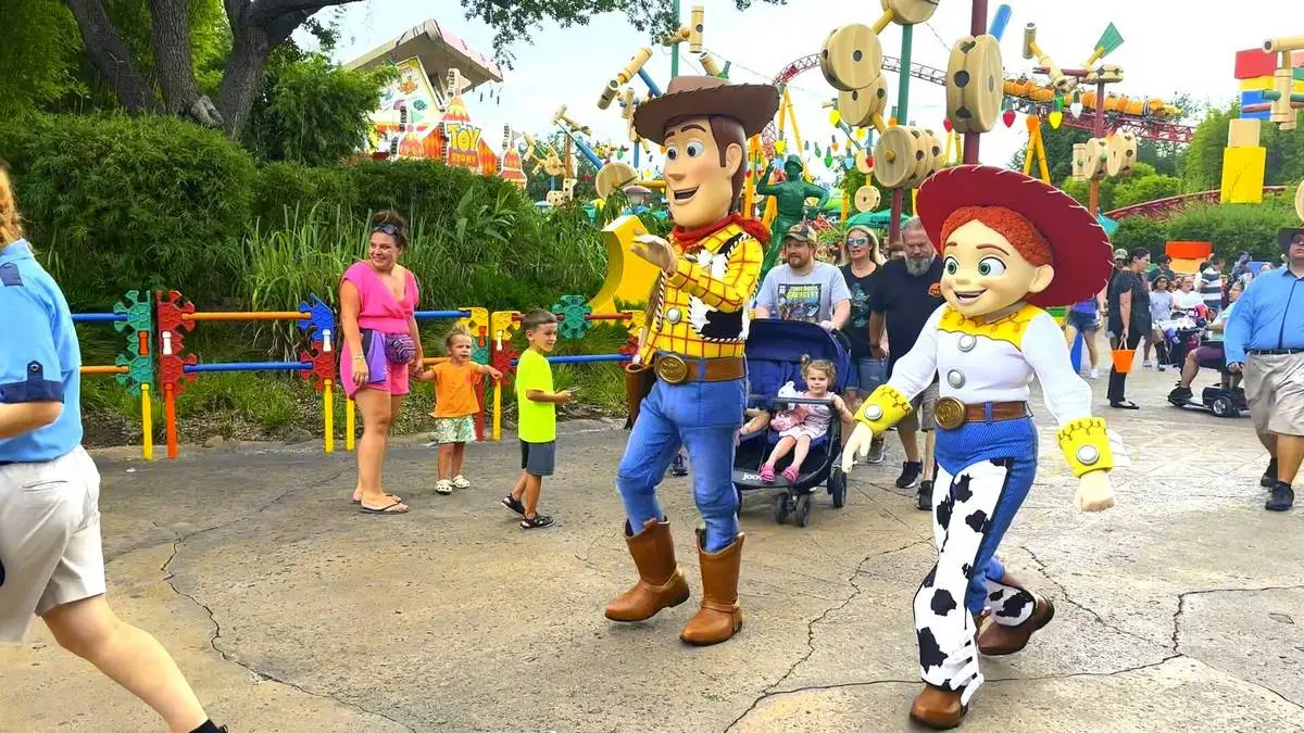 Hollywood Studios character Woody.webp