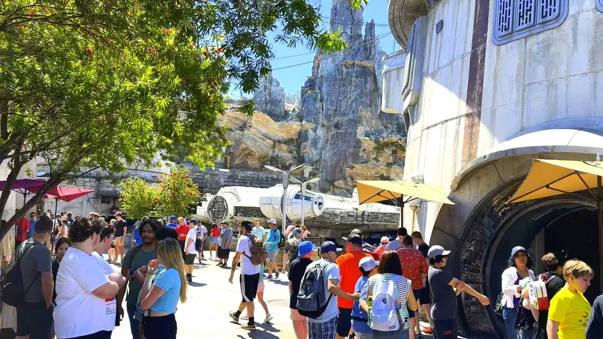 star wars galaxy's edge disney world  (2).webp