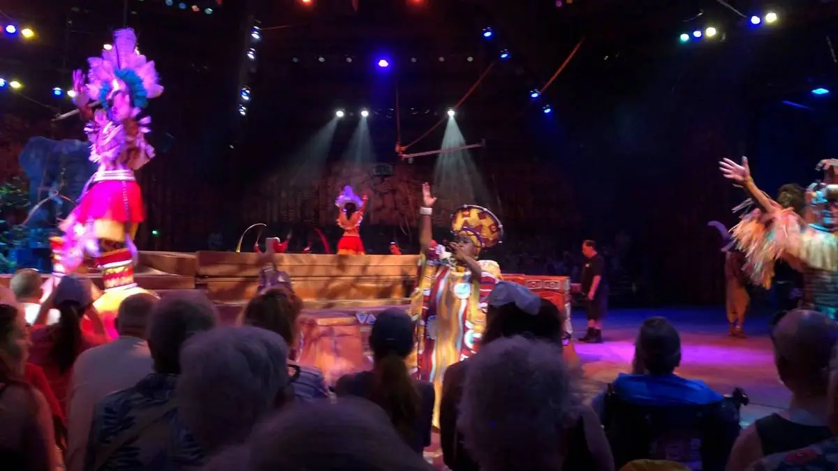 Animal-Kingdom-Festival-of-the-Lion-King-singer.webp