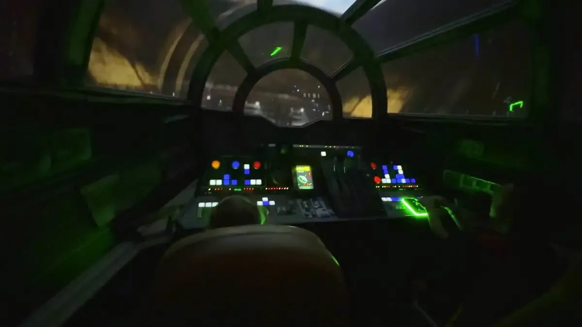 Star Wars Millenium Falcon Smugglers Run.webp