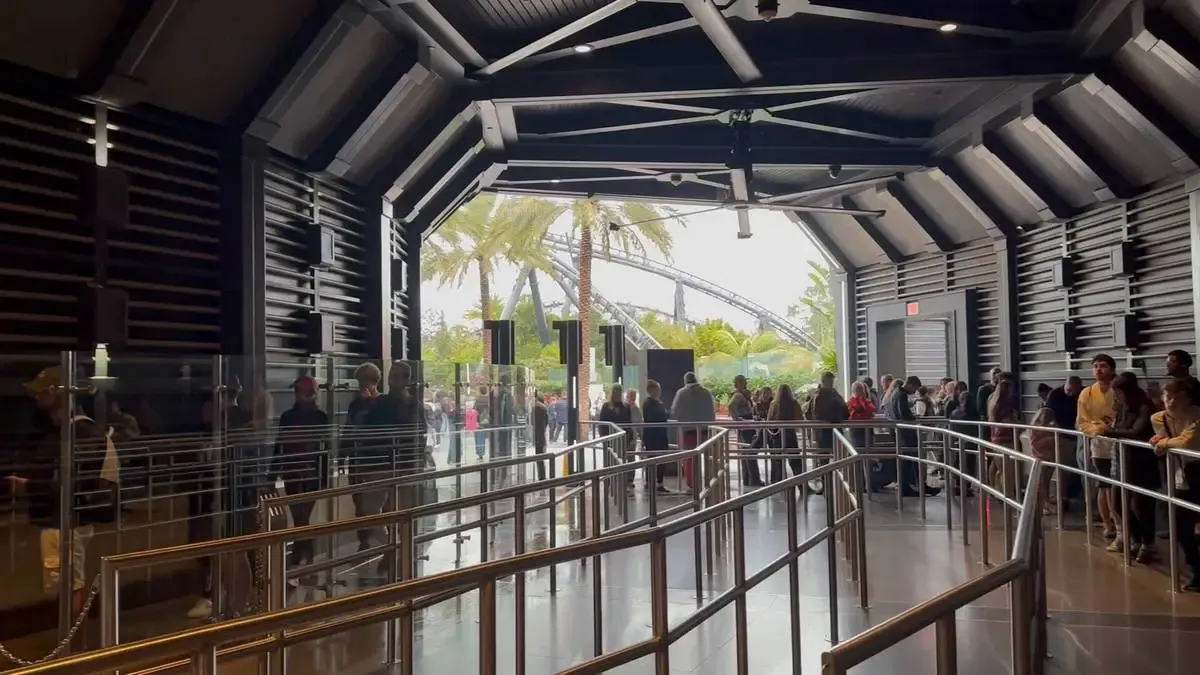 Islands of Adventure Velocicoaster queue.webp