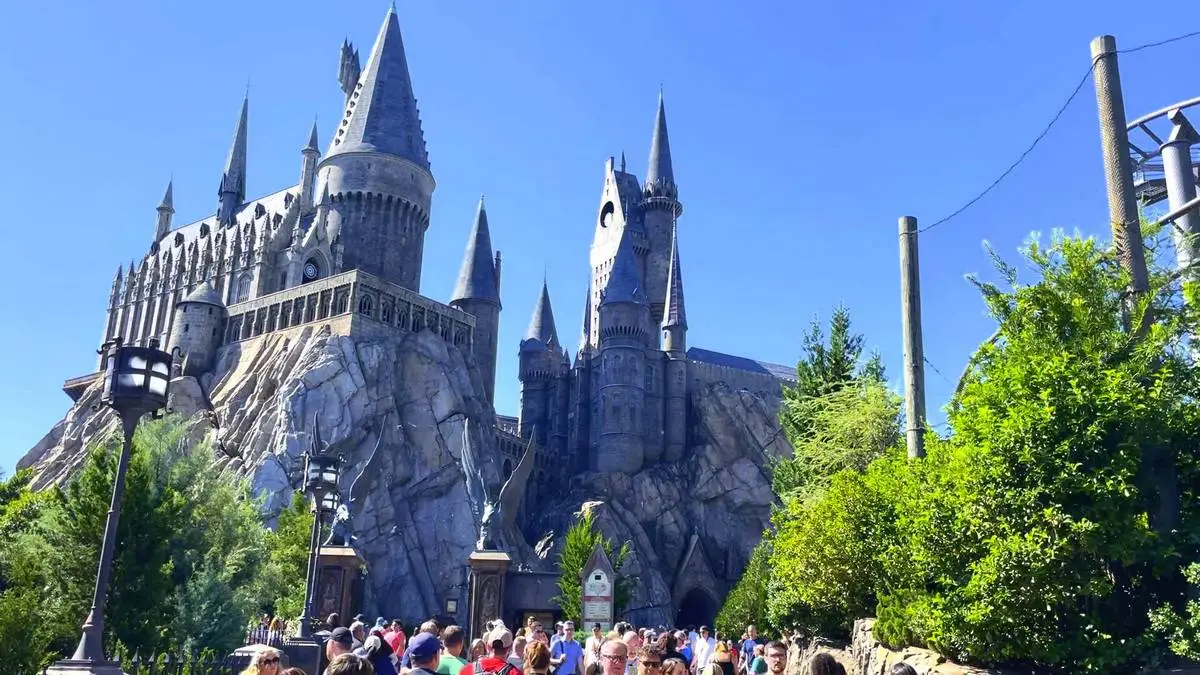 Islands of Adventure Harry Potter Forbidden Journey hogwarts.webp