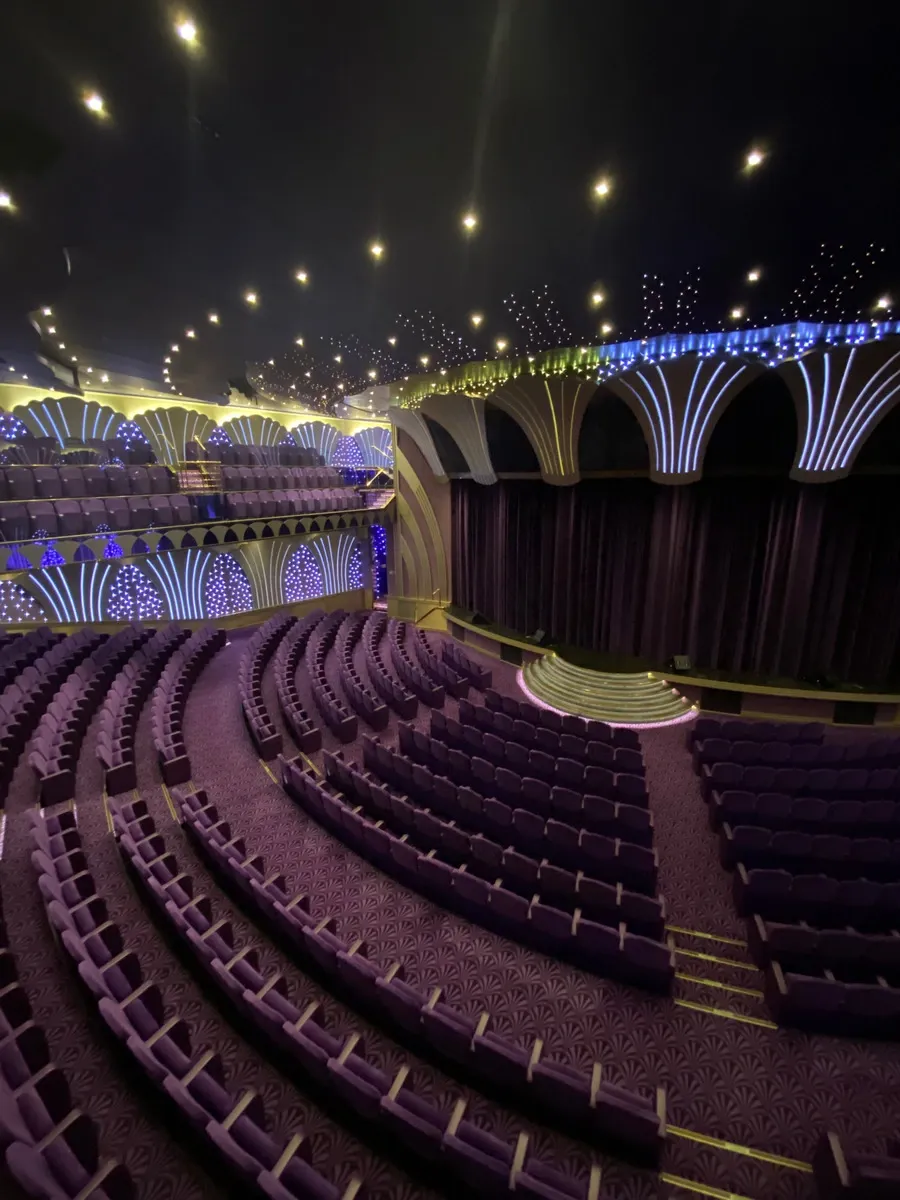 MSC Cruises indoor show.webp