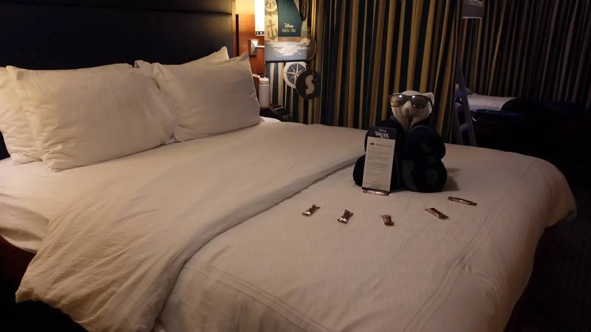 Disney Cruise Line stateroom bed.webp
