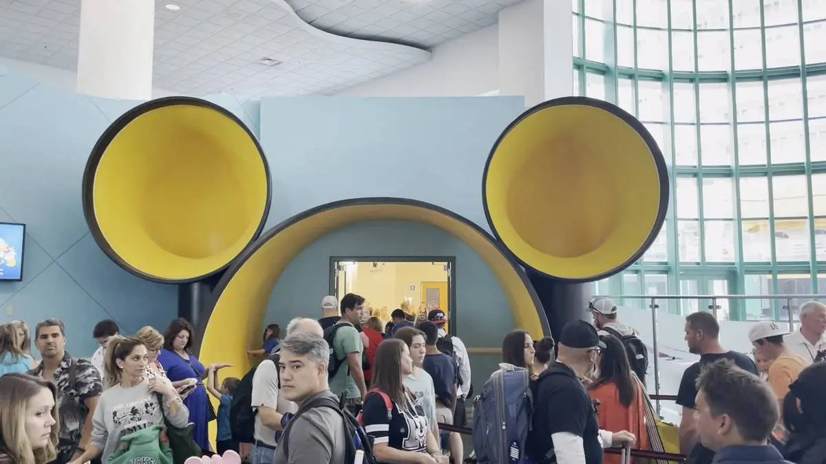 Disney-Cruise-Line-port-entrance.webp
