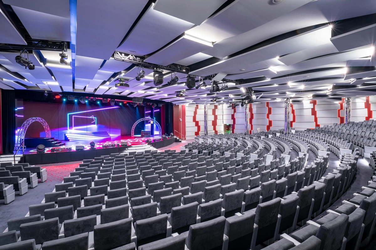 MSC Cruise Line Seashore theater.webp