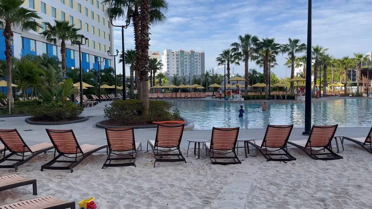 Universal Orlando Resort Dockside inn pool.webp