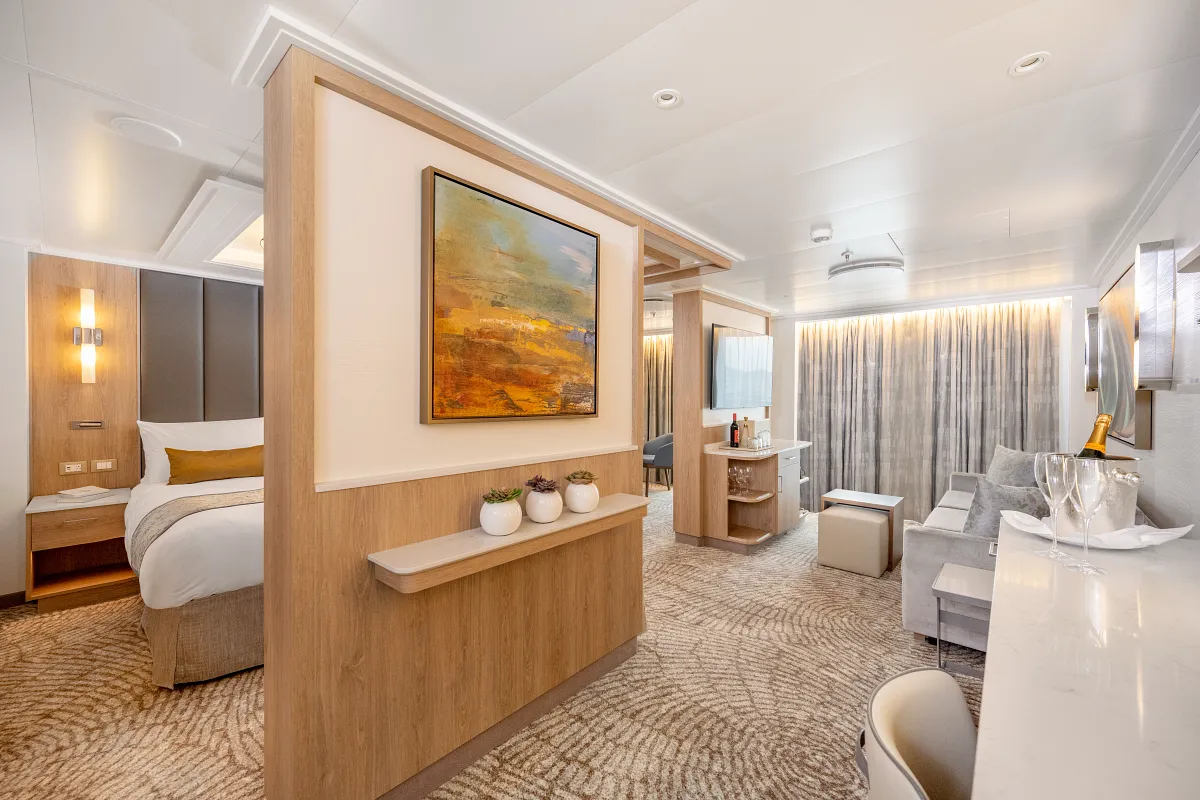 Princess Cruises owners suite.webp