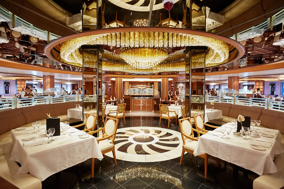Princess Cruises Majestic Princess Main Dining Room.webp