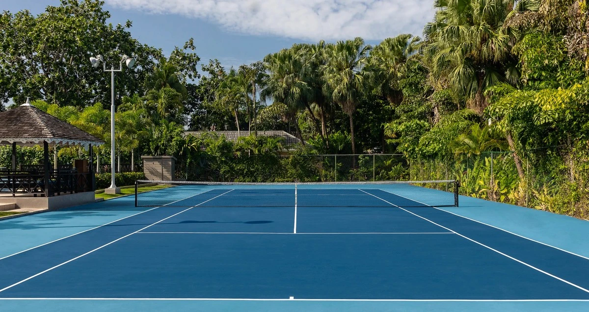 Sandals Royal Plantation resort tennis.webp