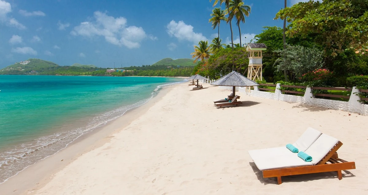 Sandals Halcyon Beach beach sand.webp