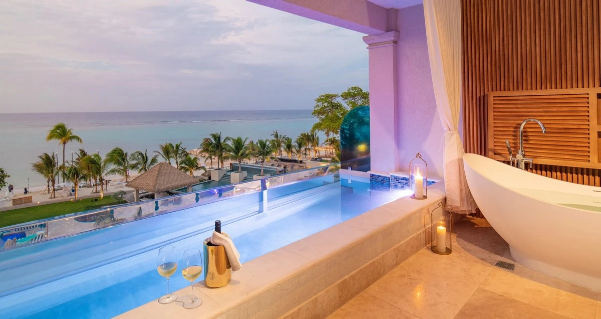Sandals Dunns River sky terrace pool.webp