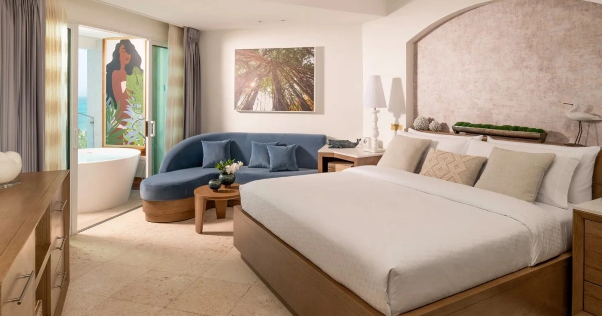 Sandals Dunns River Club Sandals room.webp