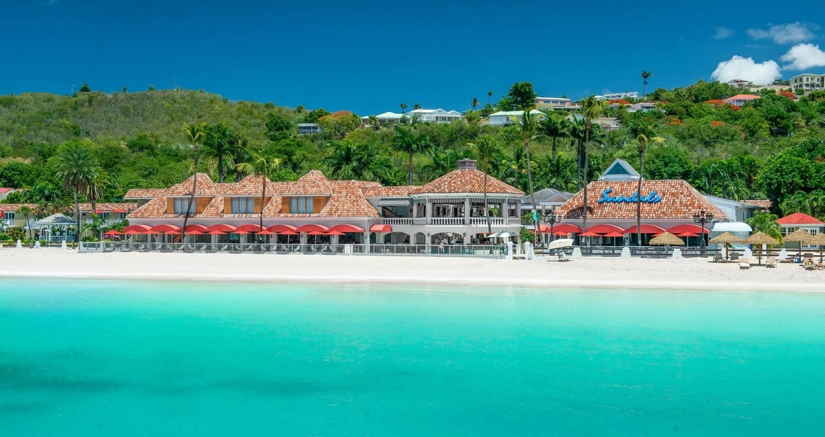 Sandals Grande Antigua beachfront.webp