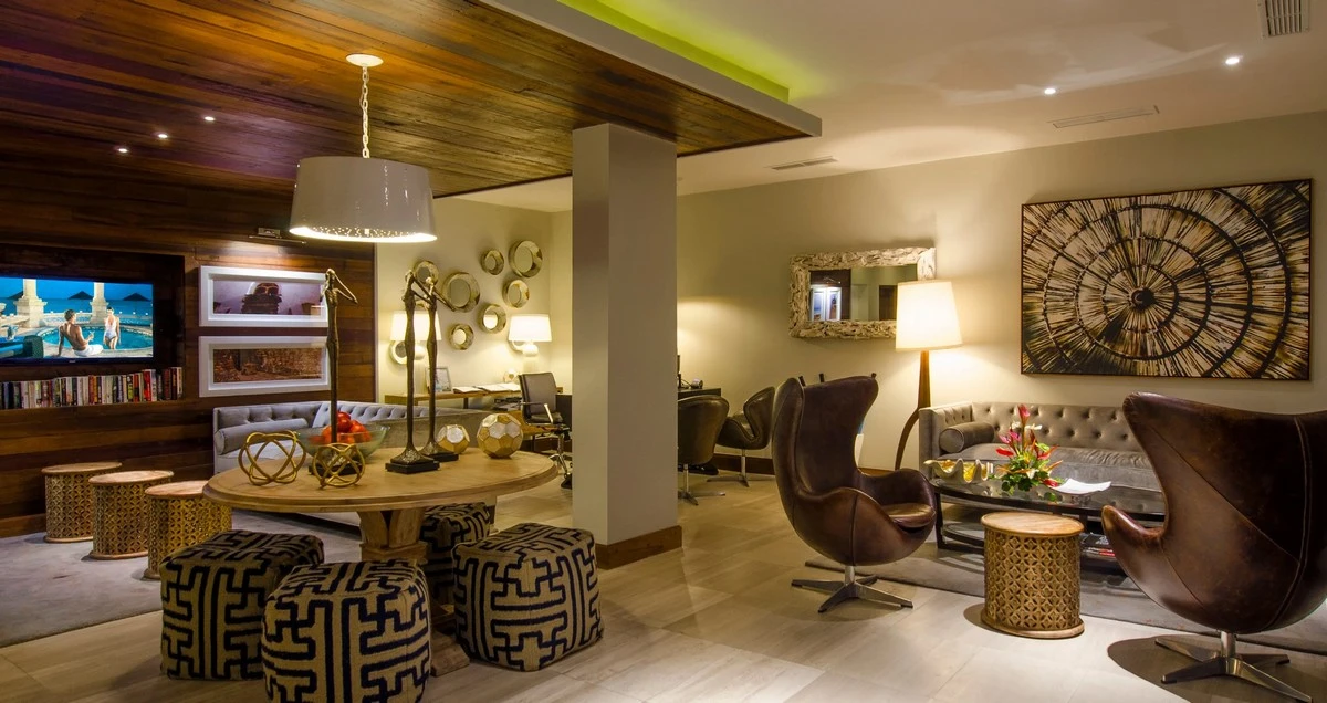 Sandals Grenada lobby lounge.webp