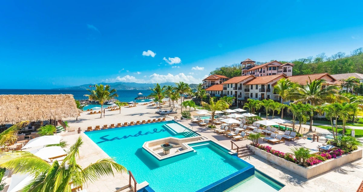 Sandals Grenada main pool.webp