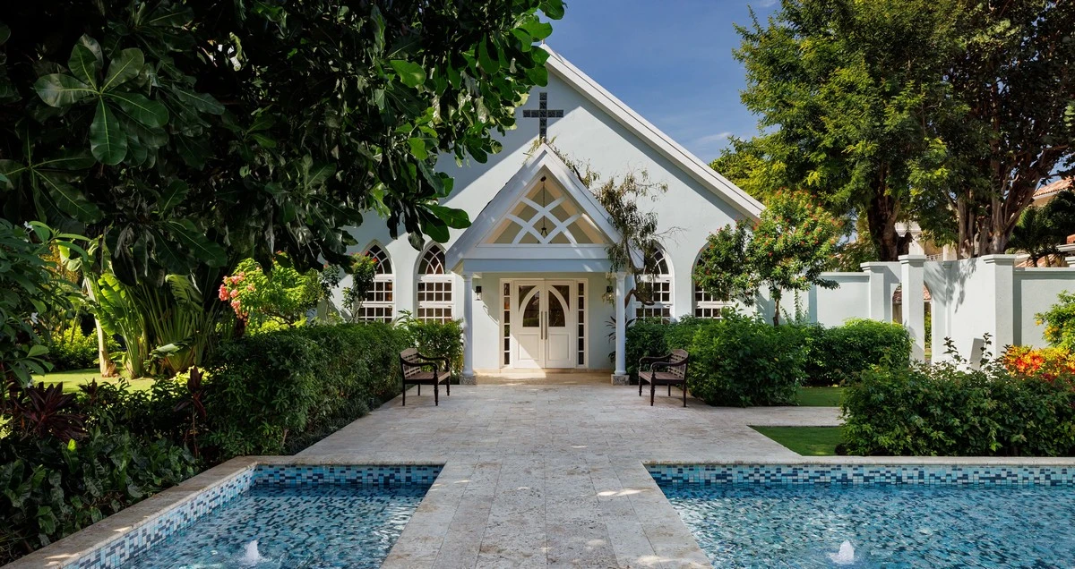 Sandals Montego Bay chapel.webp