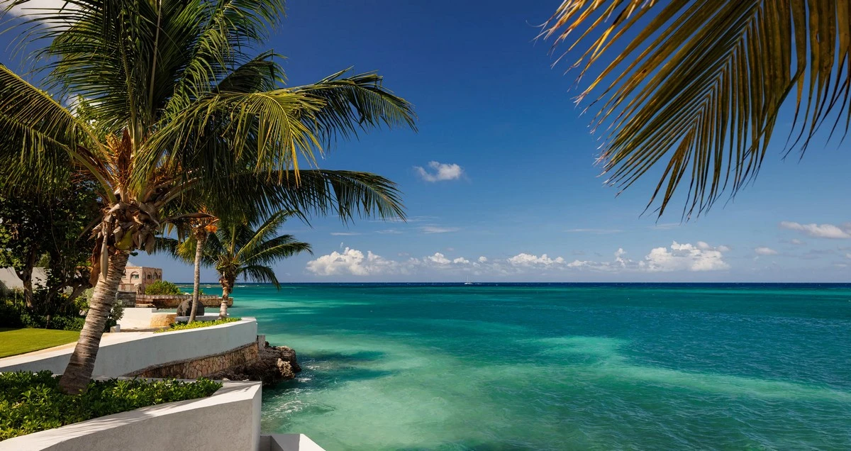 Sandals Montego Bay ocean.webp