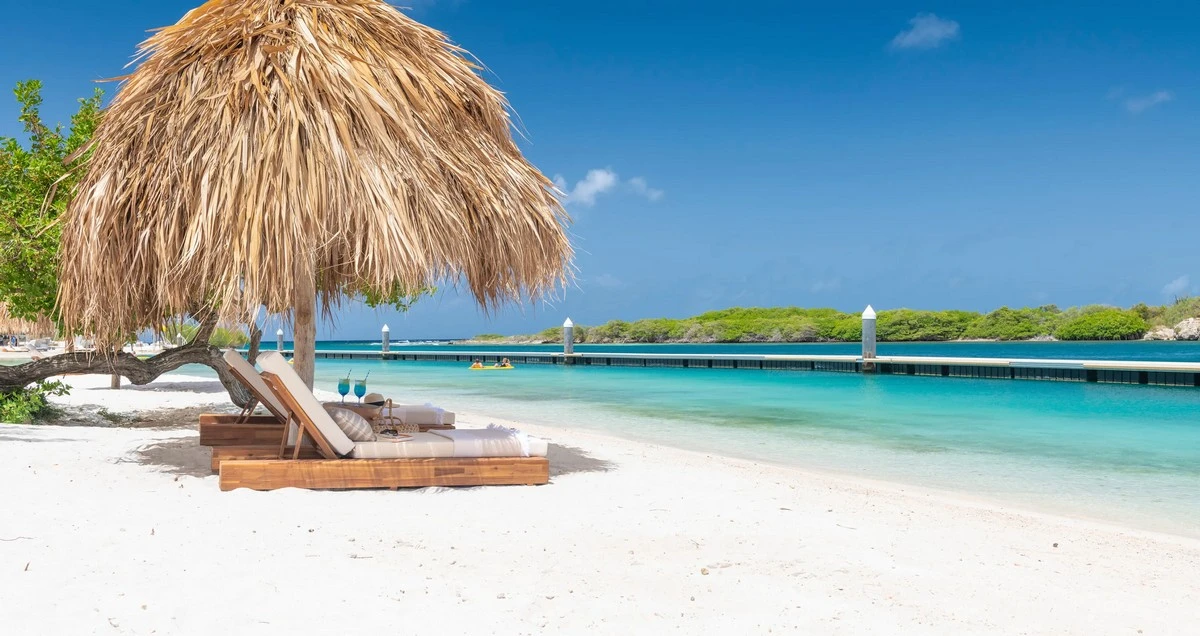 Sandals Royal Curaçao pier beach.webp