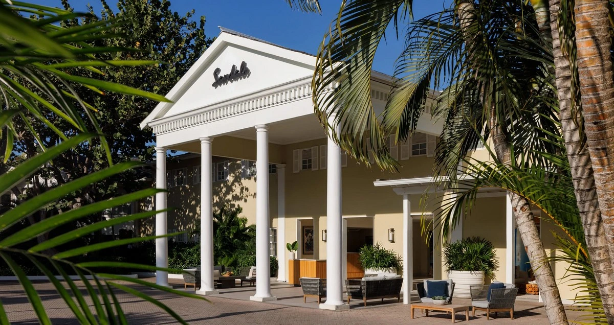 Sandals Royal Caribbean entrance.webp