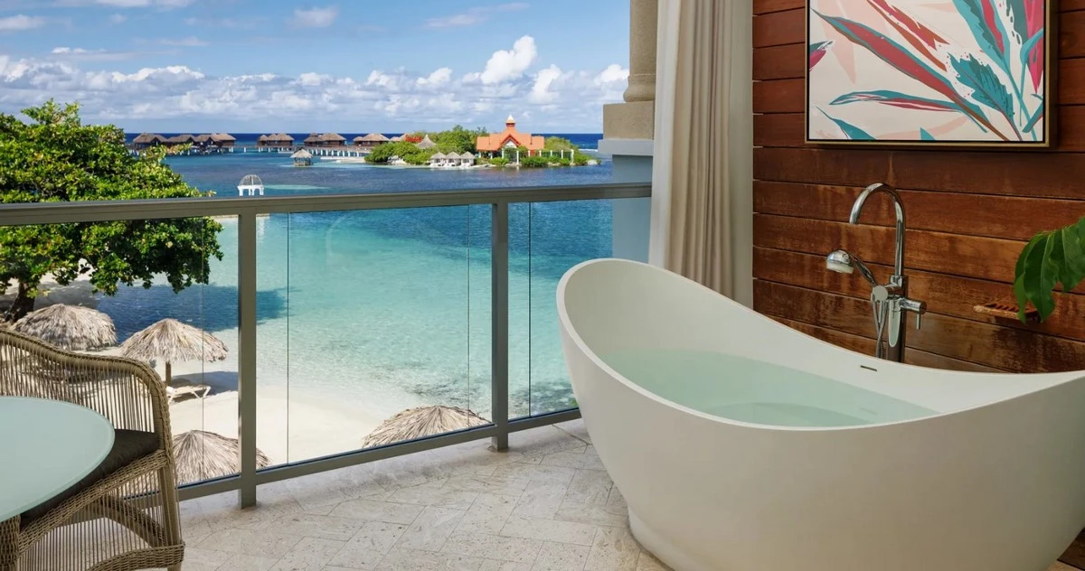 Sandals Royal Caribbean club sandals.webp