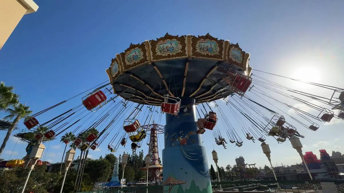 Silly-Symphony-Swings-ride-vehicle.webp