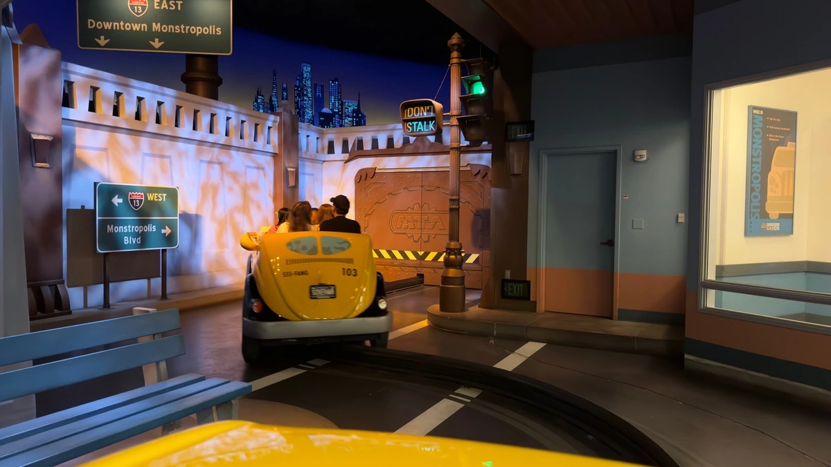 Monsters, Inc. Mike & Sulley to the Rescue! dark ride.webp