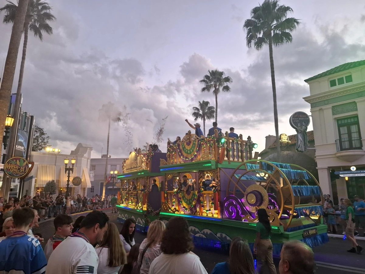 where to get mardi gras beads near me
