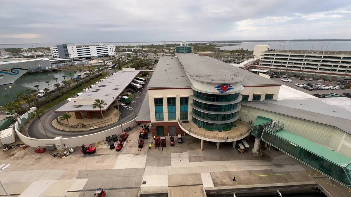 Disney Cruise Line port terminal.webp