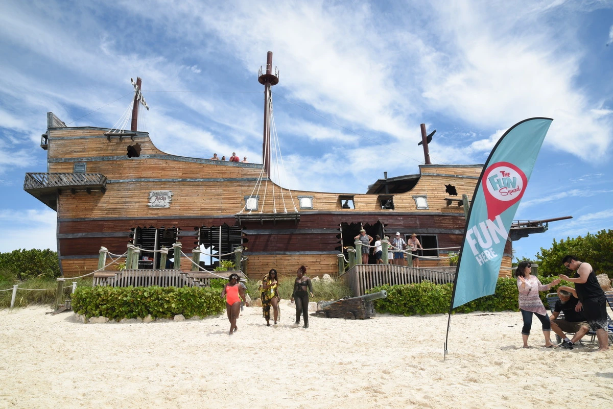 Half Moon Cay bar ship.webp