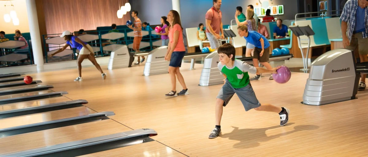 Universal Cabana Bay bowling.webp