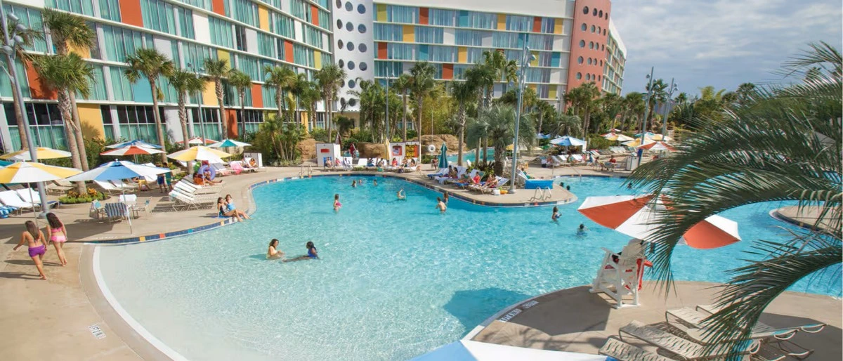 Universal Cabana Bay lazy river.webp