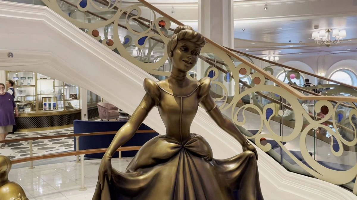 Disney Wish Cinderella statue.webp