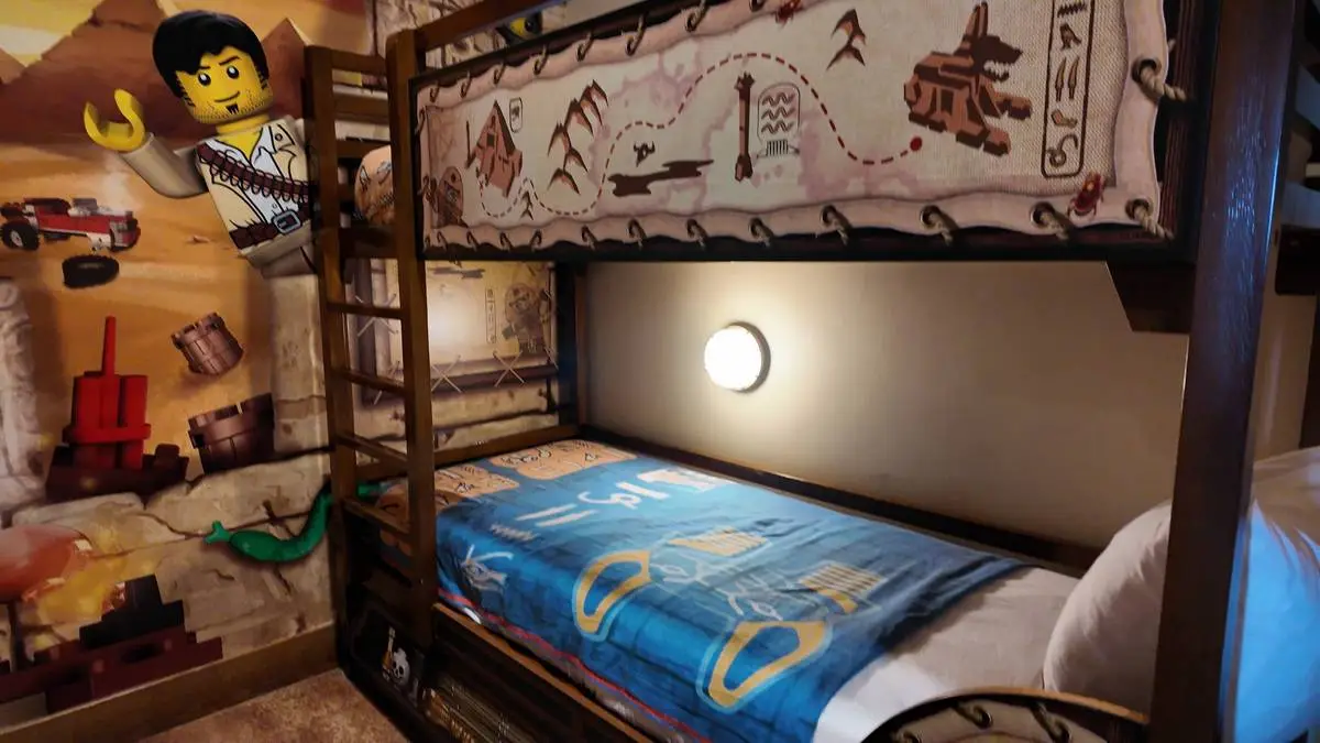 Legoland Florida hotel bedroom kids.webp