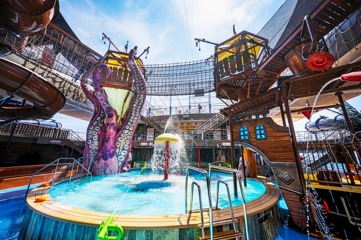 MSC Seashore Pirates Cove Waterpark.webp