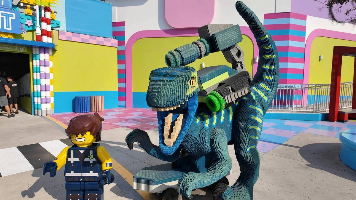 LEGOLAND Masters of Flight dinosaur.webp