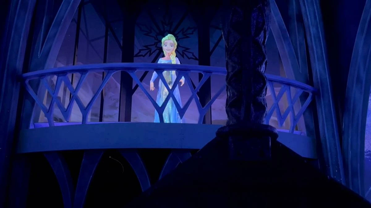 Frozen Ever After Elsa.webp