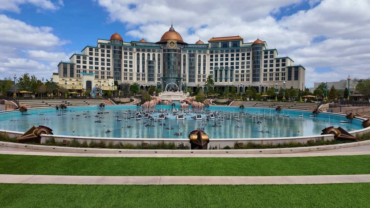 Epic Universe Helios Grand Hotel.webp