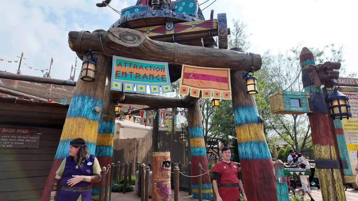Dragon Racers Rally ride entrance.webp